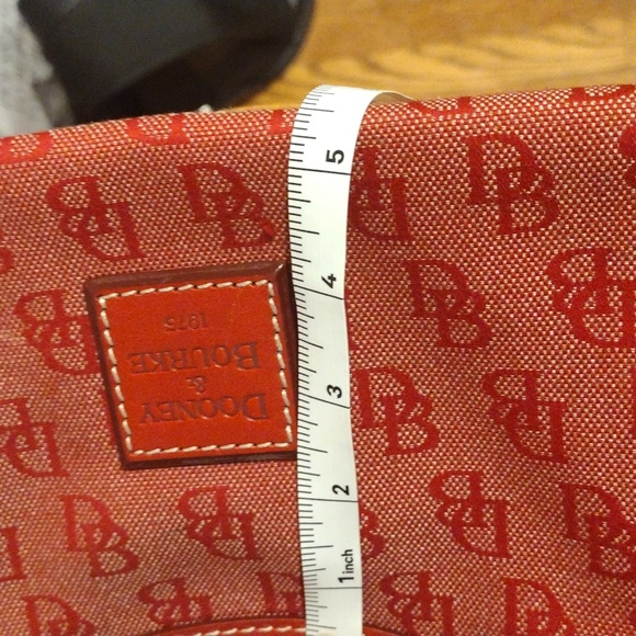 Dooney & Bourke Hobo Shoulder Bag Signature 1975 Red Leather Purse - Picture 6 of 16